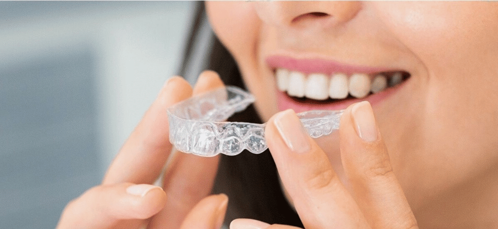 Untitled (1000 x 461 px) (1) invisilign